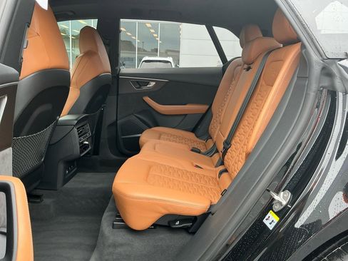 Used 2022 Audi RS Q8 image 32