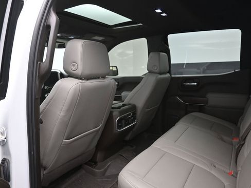 Used 2021 GMC Sierra 1500 SLT image 27