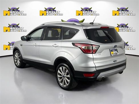 Used 2017 Ford Escape Titanium image 7