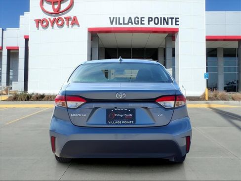 Used 2023 Toyota Corolla LE image 4