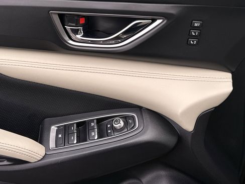 Used 2023 Subaru Ascent Limited w/ Technology Package image 15