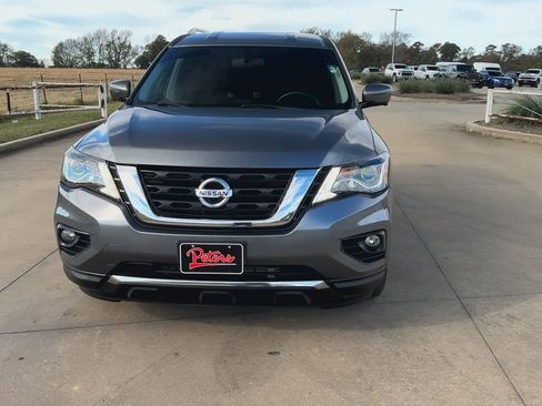 Used 2020 Nissan Pathfinder SL image 4