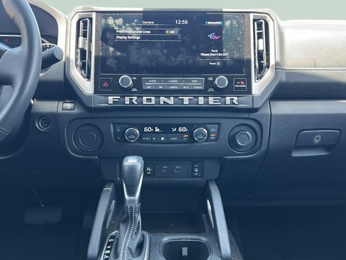 Used 2025 Nissan Frontier SV w/ SV Convenience Package RWD image 25