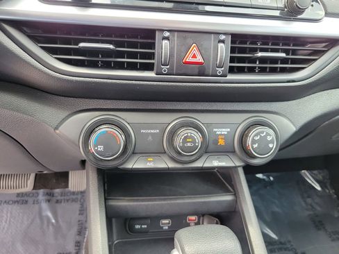 Used 2024 Kia Forte LXS w/ LXS Technology Package FWD image 26