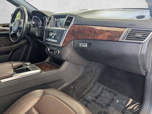 Used 2015 Mercedes-Benz GL 450 4MATIC image 20