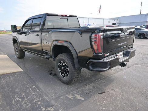 Used 2025 GMC Sierra 2500 AT4X AWD/4WD image 13