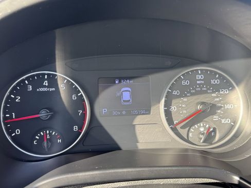 Used 2021 Kia Seltos LX image 14