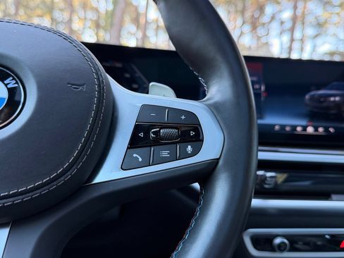 Certified 2025 BMW X5 M60i AWD/4WD image 25