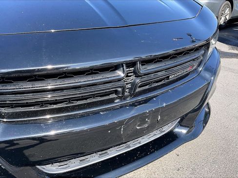 Used 2017 Dodge Charger SXT image 28