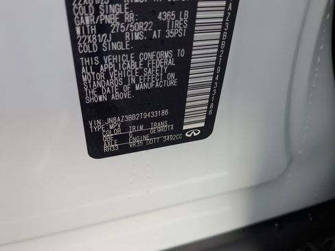 New 2026 INFINITI QX80 Luxe w/ Cargo Package image 35