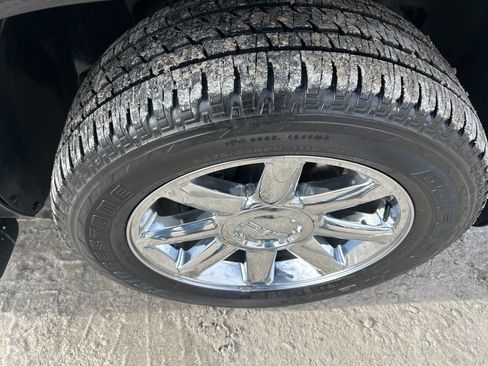 Used 2014 GMC Yukon XL Denali image 12