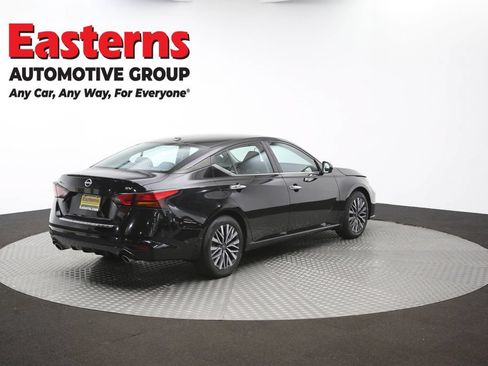 Used 2023 Nissan Altima 2.5 SV w/ SV Premium Package FWD image 42