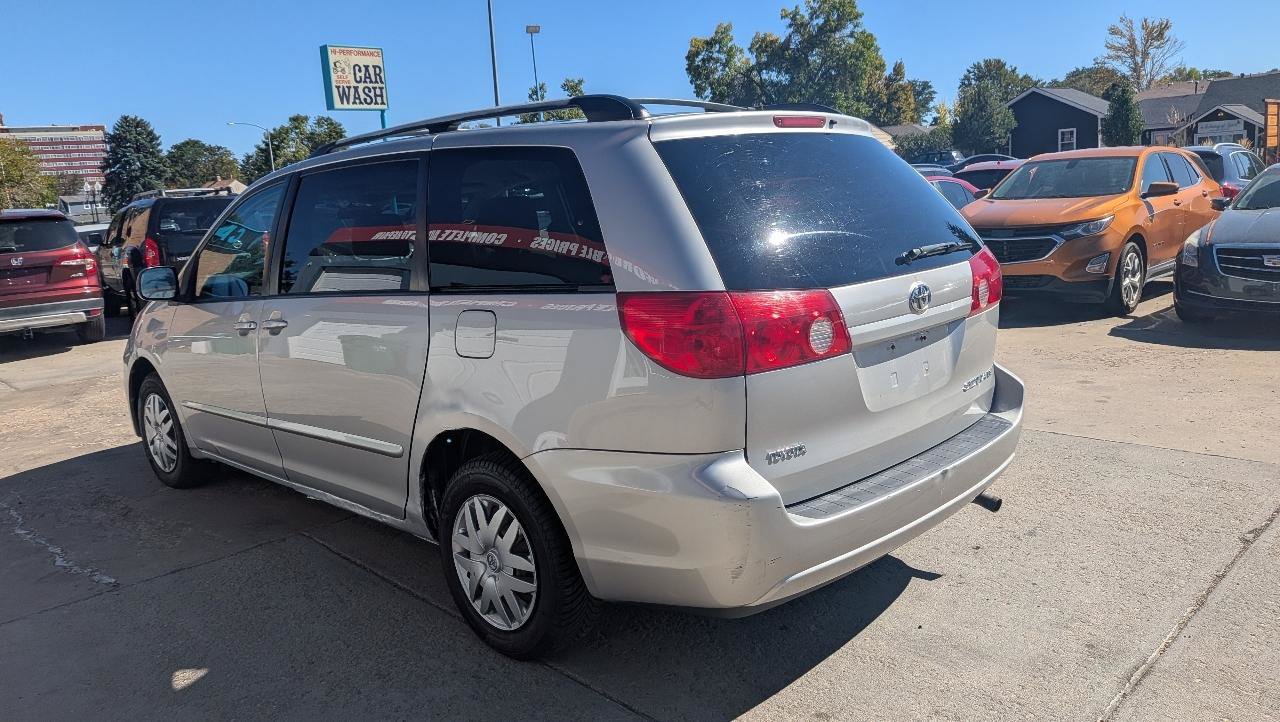 Used 2008 Toyota Sienna LE FWD image 7