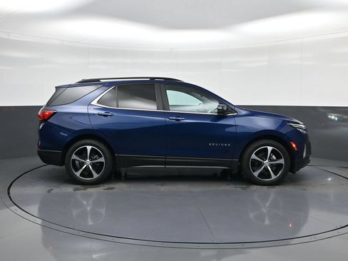 Used 2022 Chevrolet Equinox LT FWD image 11