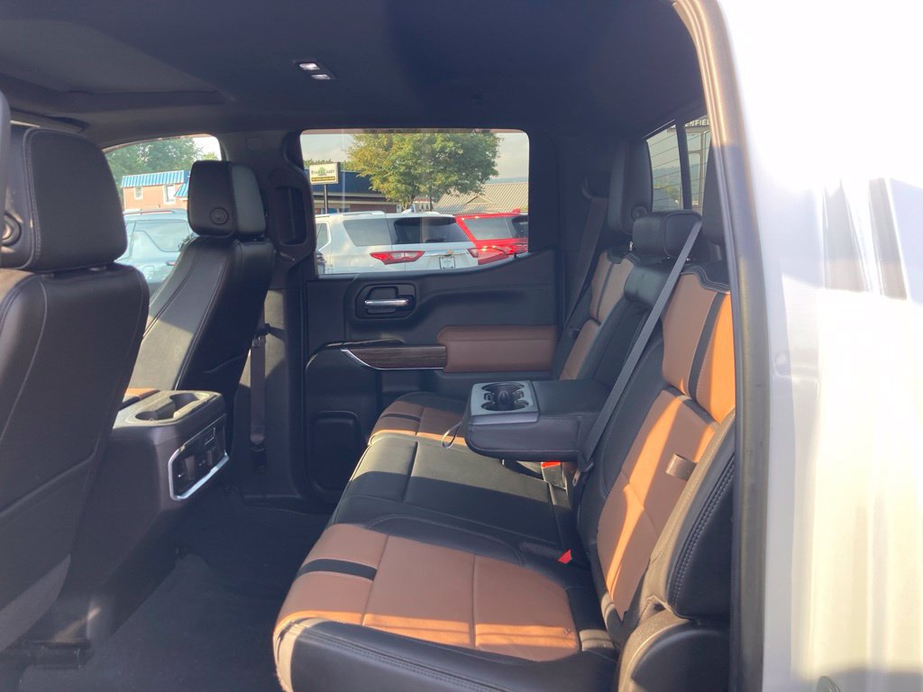 Used 2021 Chevrolet Silverado 1500 High Country w/ Technology Package AWD/4WD image 22