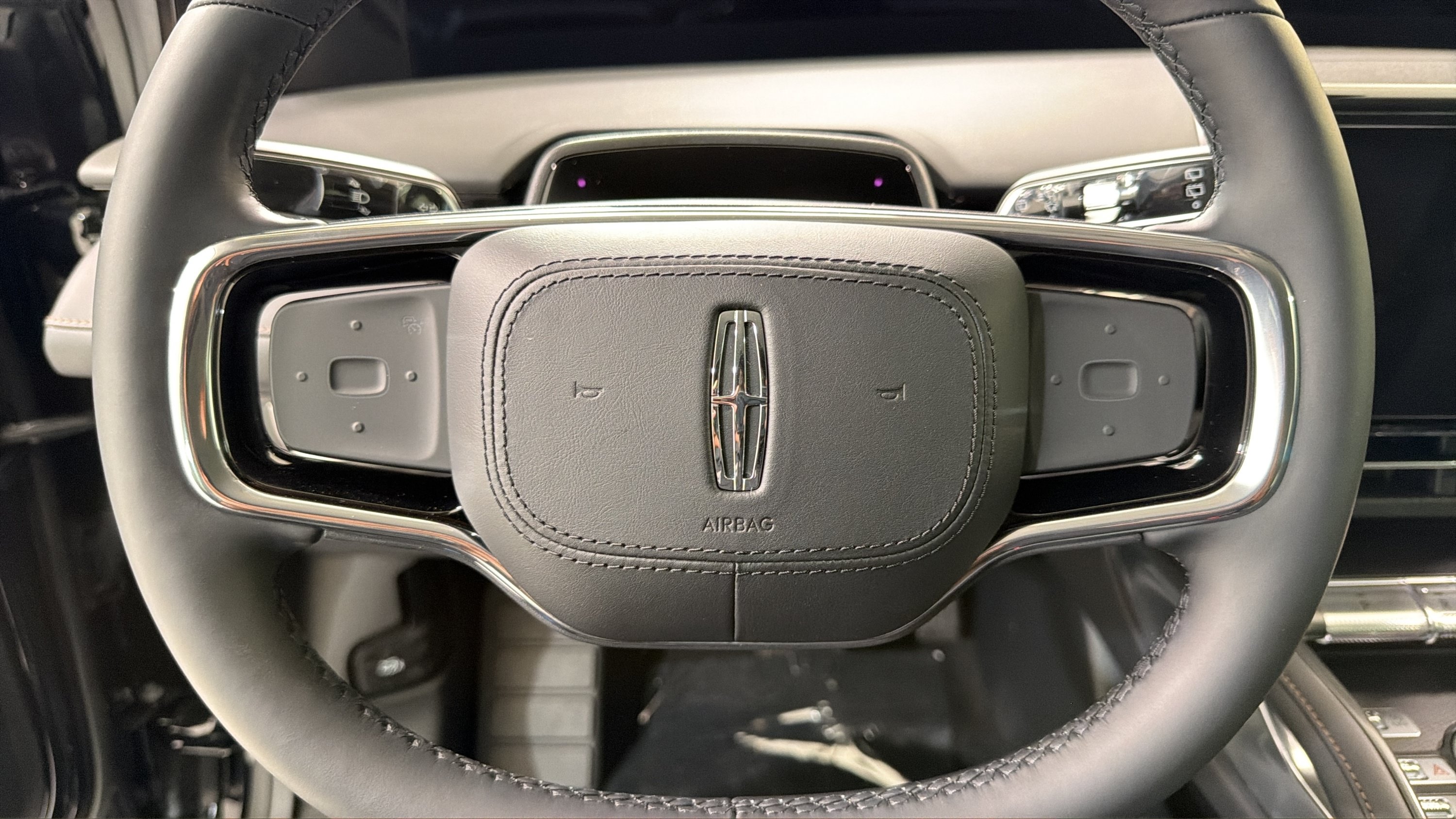 New 2026 Lincoln Nautilus Premier AWD/4WD image 12