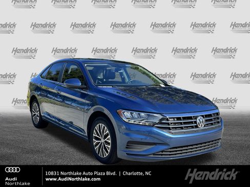 Used 2019 Volkswagen Jetta SE w/ Cold Weather Package image 1