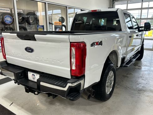 Used 2024 Ford F250 XLT image 10