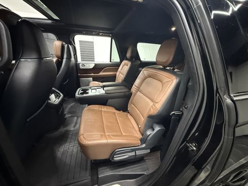 Used 2023 Lincoln Navigator L Reserve w/ Equipment Group 201A image 27
