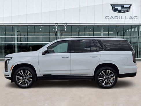 Certified 2026 Cadillac Escalade Sport AWD/4WD image 3