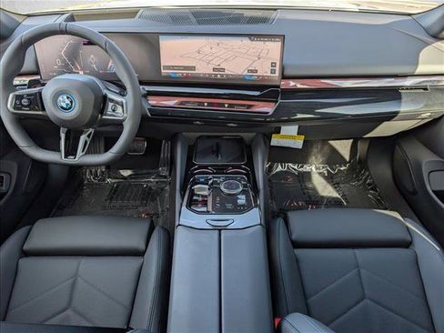 New 2026 BMW i5 eDrive40 w/ M Sport Package RWD image 15