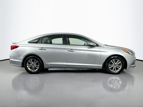 Used 2015 Hyundai Sonata SE w/ Option Group 09 image 4