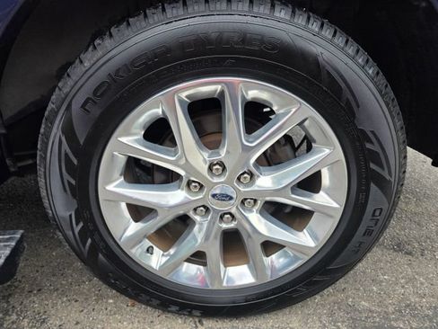 Used 2015 Ford Expedition EL Limited w/ Equipment Group 301A RWD image 10