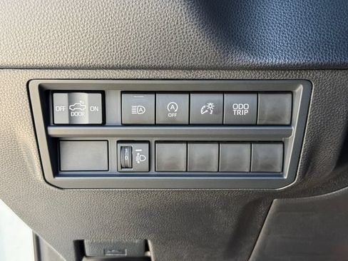 Used 2026 Toyota Tundra SR5 AWD/4WD image 21
