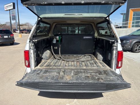 Used 2019 Ford F150 Lariat image 5