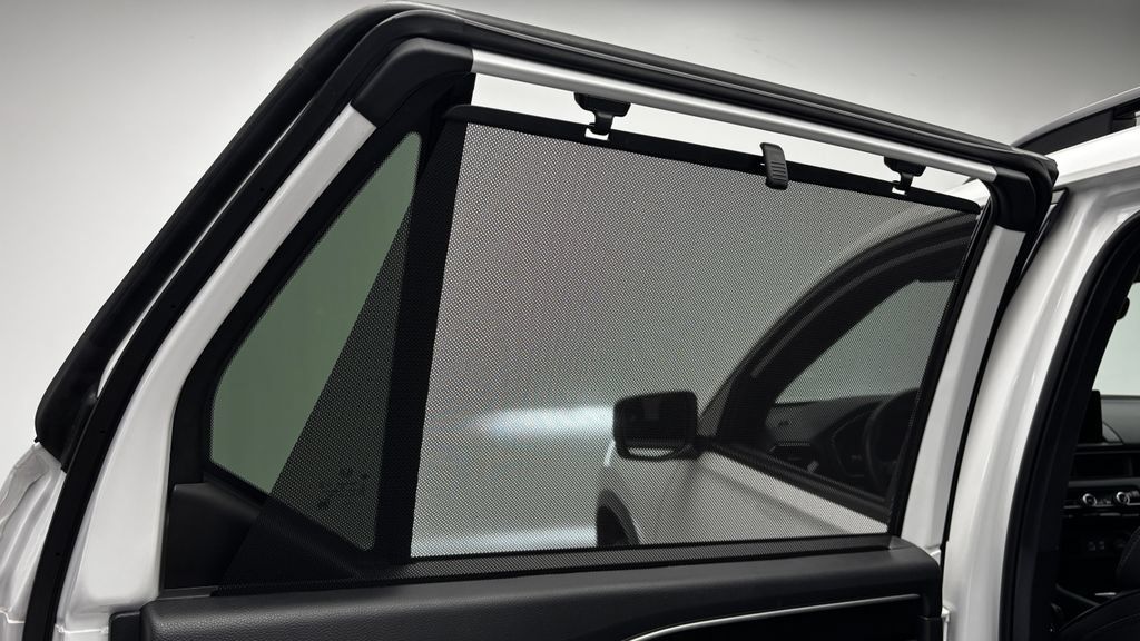 Certified 2025 Honda Pilot Black Edition image 42
