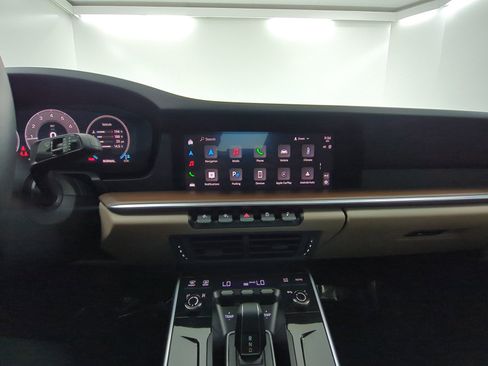 Certified 2025 Porsche 911 Carrera RWD image 16