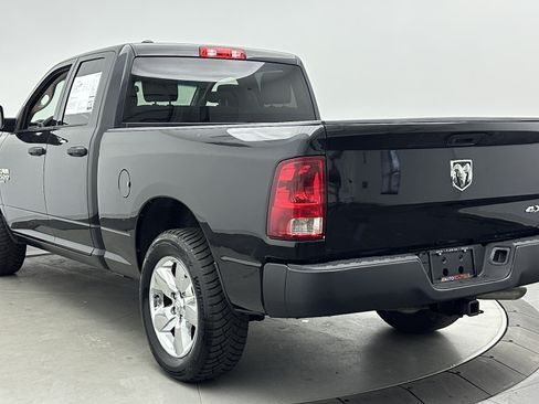 Used 2019 RAM 1500 Express AWD/4WD image 4