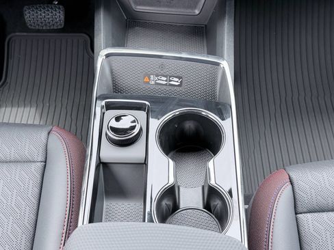 New 2026 Chevrolet Equinox RS w/ Convenience Package III FWD image 20