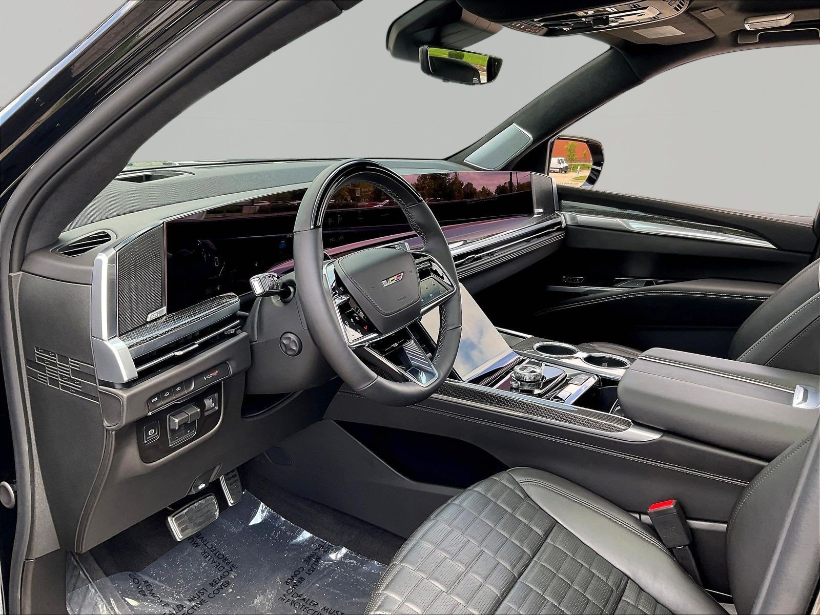 Used 2026 Cadillac Escalade ESV V w/ LPO, ONYX Package AWD/4WD image 17