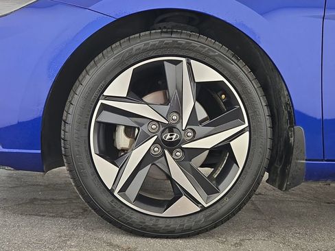Used 2023 Hyundai Elantra SEL w/ Convenience Package FWD image 38
