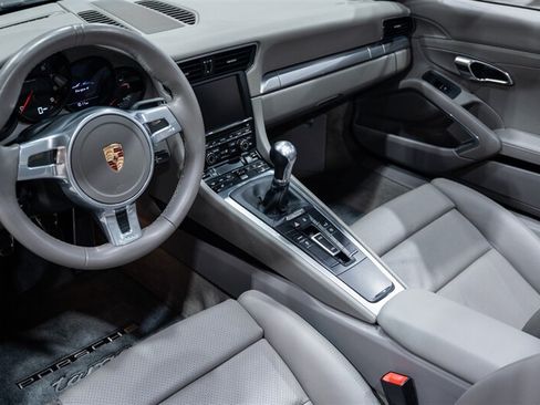 Used 2015 Porsche 911 Targa 4 AWD/4WD image 50