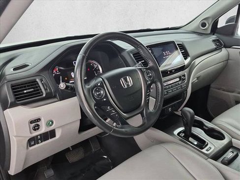 Used 2017 Honda Pilot EX-L image 10