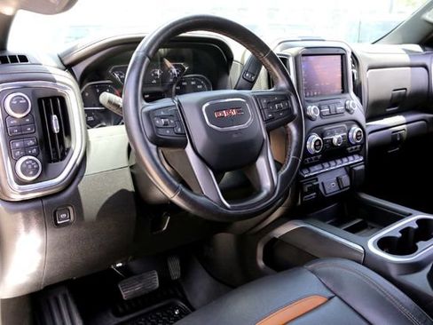 Used 2021 GMC Sierra 2500 AT4 AWD/4WD image 9