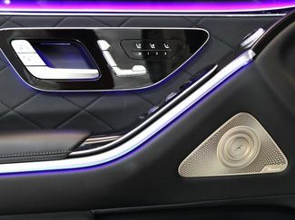 Used 2024 Mercedes-Benz S 580e 4MATIC Sedan video 3