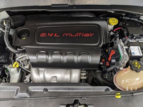 Used 2018 Jeep Compass Limited w/ Navigation Group AWD/4WD image 30