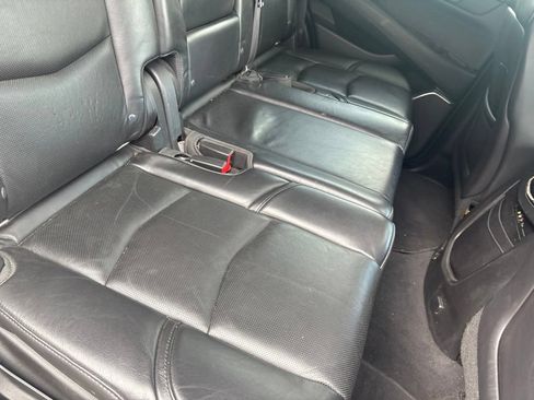 Used 2015 Cadillac Escalade Luxury AWD/4WD image 35