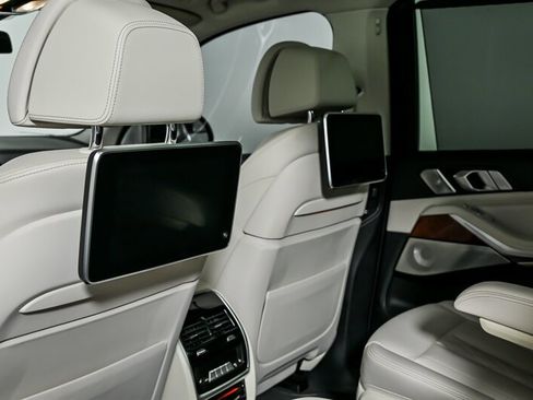 Used 2021 BMW ALPINA XB7 image 24