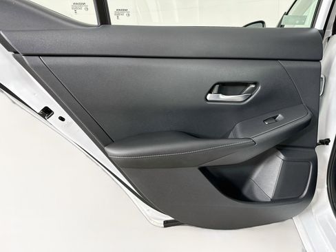Used 2022 Nissan Sentra SV FWD image 25