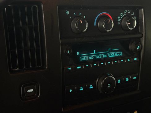 Used 2016 Chevrolet Express 3500 LT w/ LT Preferred Equipment Group image 55