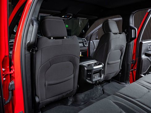 Used 2025 RAM 1500 Big Horn image 34