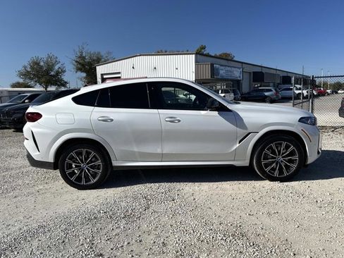 New 2026 BMW X6 xDrive40i w/ Climate Comfort Package image 2