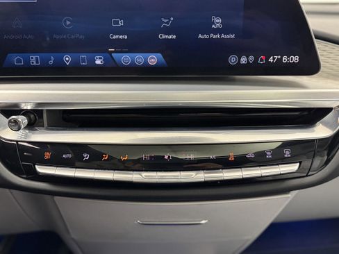 Used 2024 Cadillac Lyriq Luxury image 27