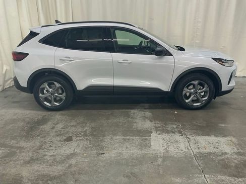 New 2026 Ford Escape ST-Line w/ Tech Pack #1 image 2