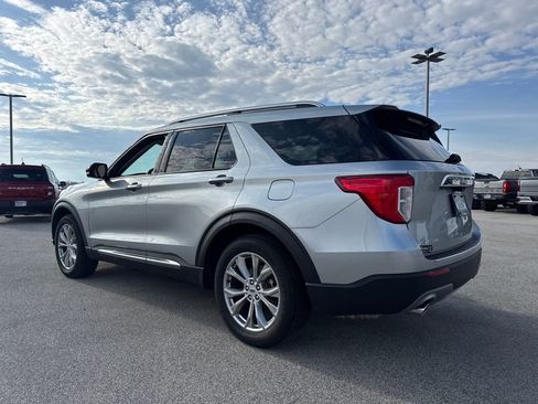 Used 2023 Ford Explorer Limited w/ Equipment Group 301A image 3