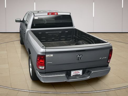 Used 2024 RAM 1500 Classic SLT AWD/4WD image 33